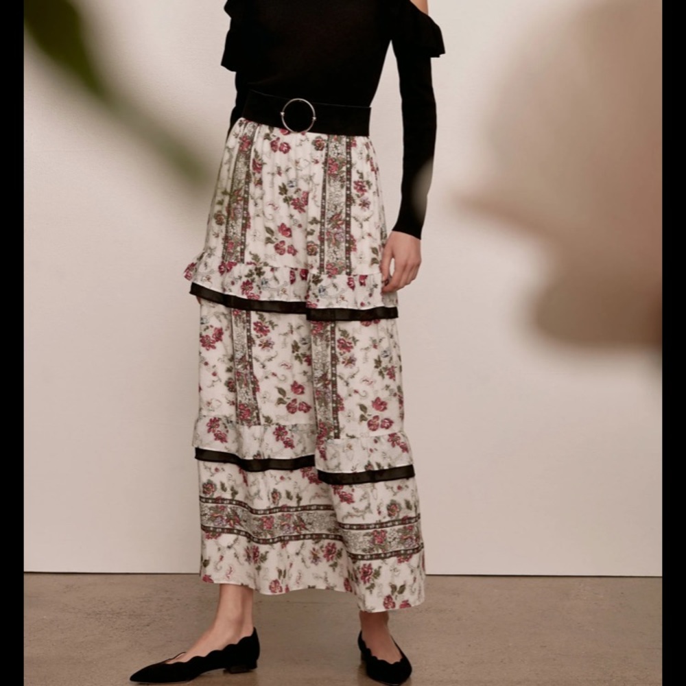 Club monaco Floral skirt